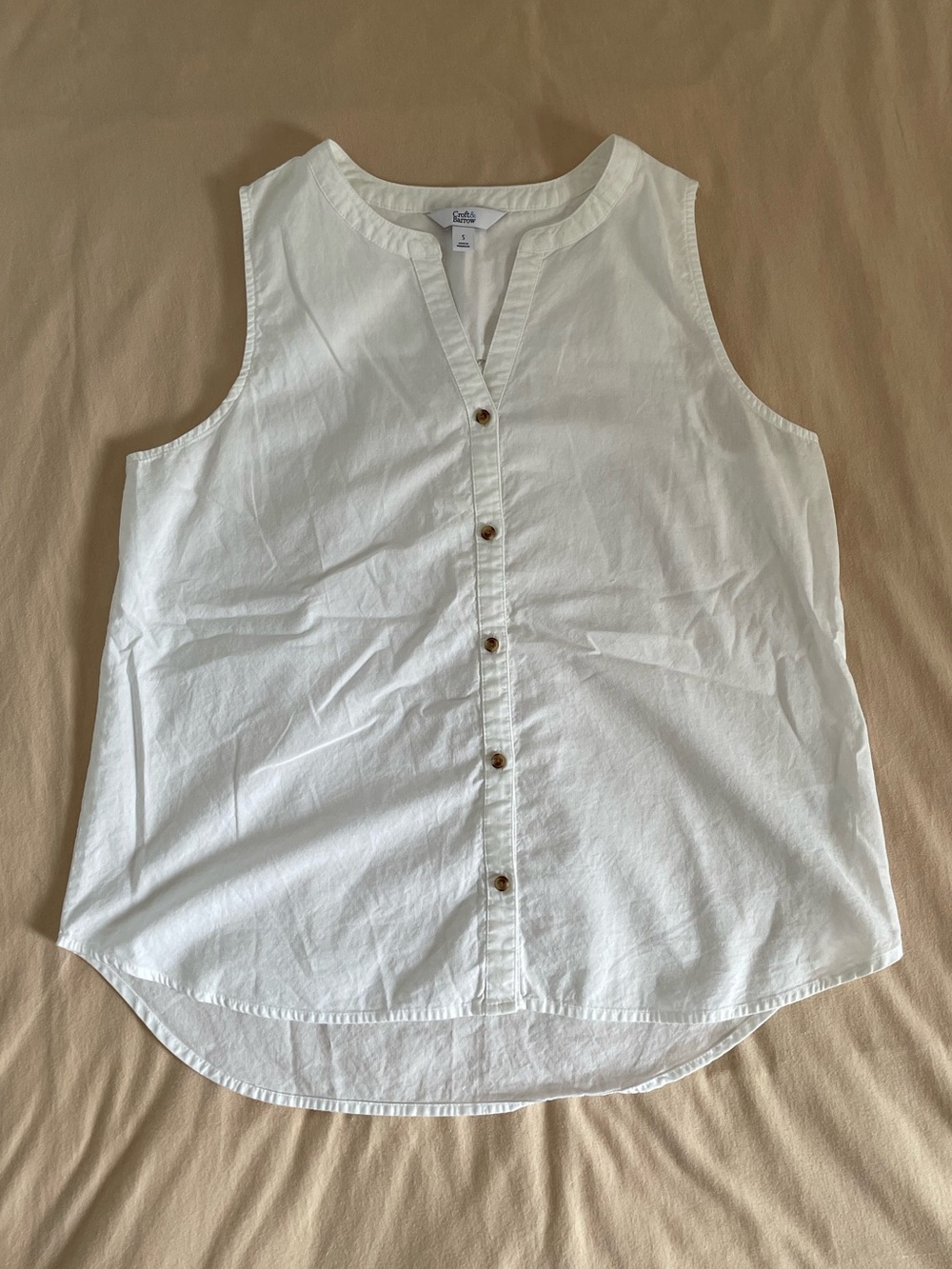 Croft & Barrow Women's White Sleeveless Button Up Top